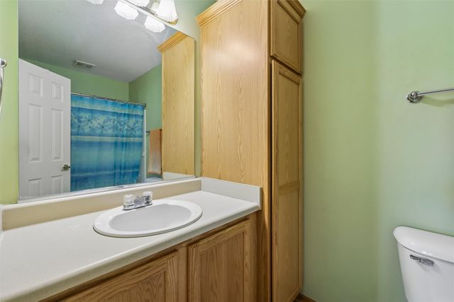 1153 S 52nd Street 1407, West Des Moines, IA 50265