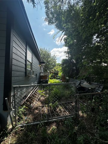 4119 Babcock Drive, Dallas, TX 75212
