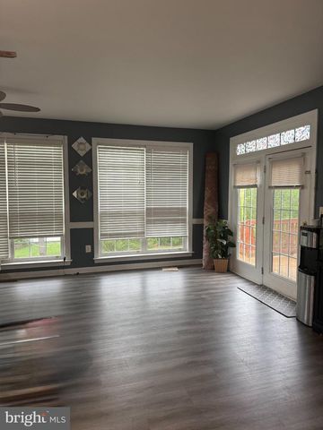 16216 CHASE EAGLE LN, Woodbridge, VA 22191