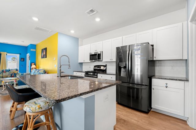 348 Hidden Cove Dr., Little River, SC 29566