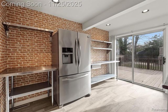 13111 Nadine Avenue, Huntington Woods, MI 48070