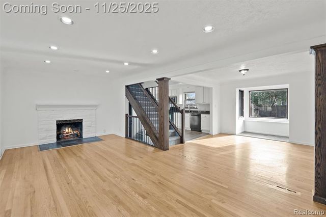 13111 Nadine Avenue, Huntington Woods, MI 48070