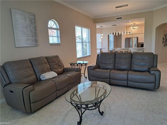 11100 Harbour Yacht CT 44E, Fort Myers, FL 33908