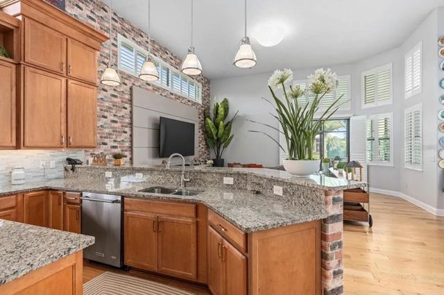 4302 ISABELLA CIR, Windermere, FL 34786