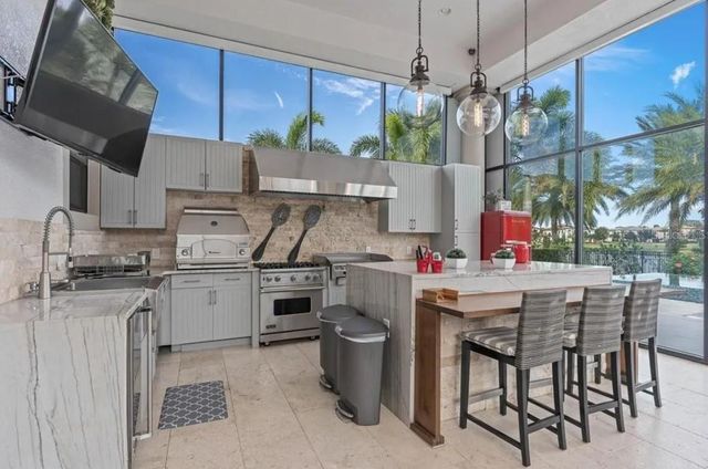 4302 ISABELLA CIR, Windermere, FL 34786