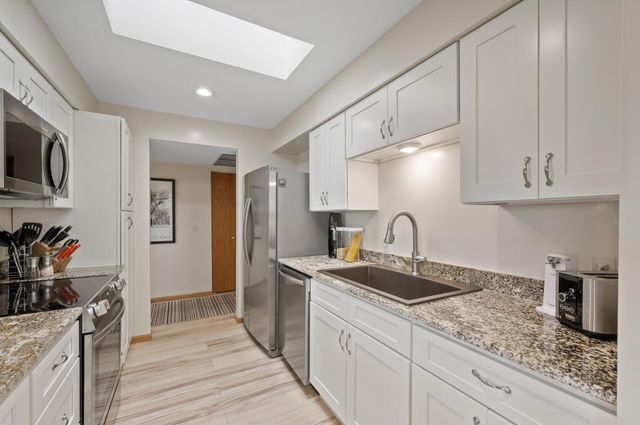 14575 Burma Avenue W 306, Rosemount, MN 55068