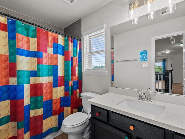 1800 Bright Way Lane, Dickinson, TX 77539