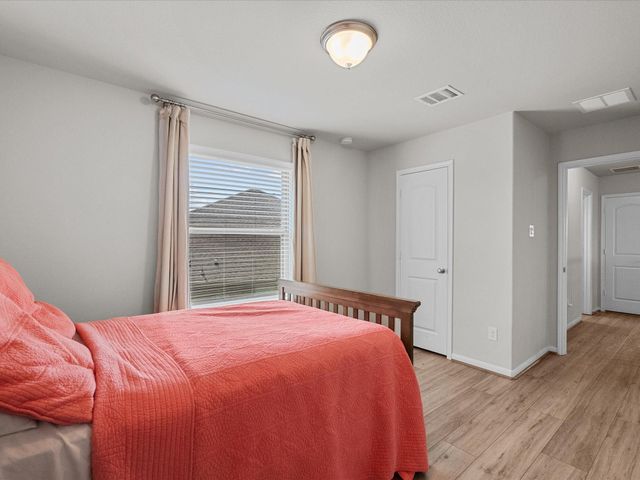 1800 Bright Way Lane, Dickinson, TX 77539