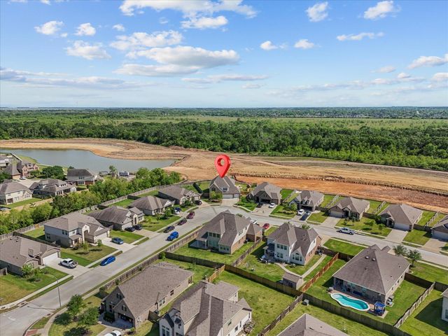 1800 Bright Way Lane, Dickinson, TX 77539