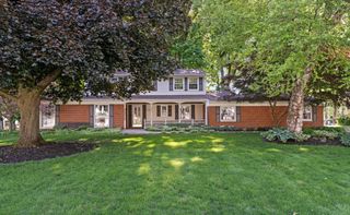 23260 Ennishore Drive, Novi City, MI 48375