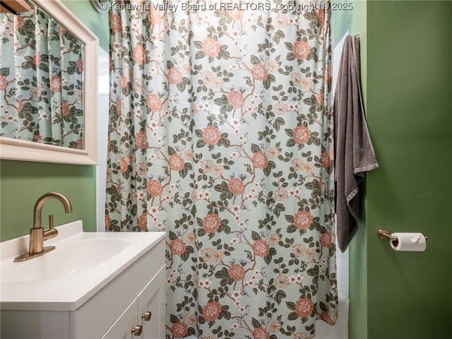 5132 Indiana Street, South Charleston, WV 25309