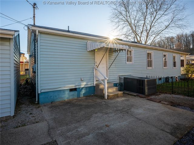 5132 Indiana Street, South Charleston, WV 25309