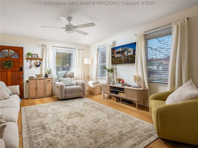 5132 Indiana Street, South Charleston, WV 25309