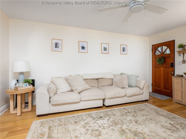 5132 Indiana Street, South Charleston, WV 25309