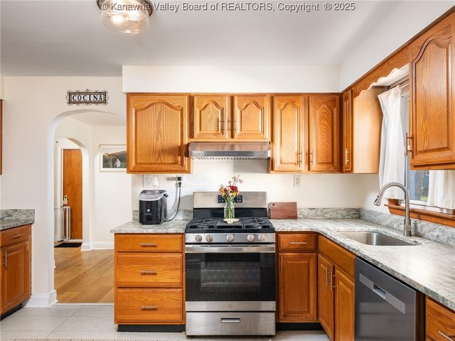 5132 Indiana Street, South Charleston, WV 25309