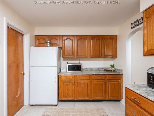 5132 Indiana Street, South Charleston, WV 25309