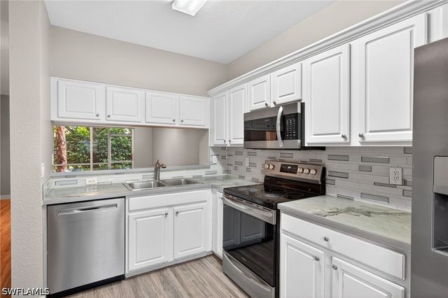 8289 Pacific Beach DR, Fort Myers, FL 33966