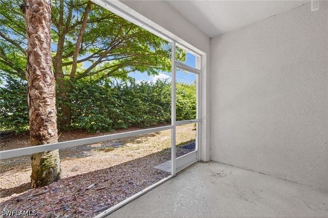 8289 Pacific Beach DR, Fort Myers, FL 33966