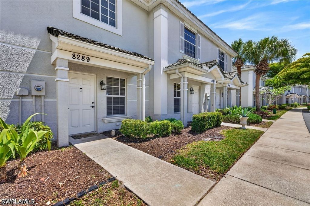 8289 Pacific Beach DR, Fort Myers, FL 33966