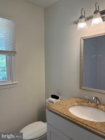 517 TANGLEWOOD DR, Sykesville, MD 21784