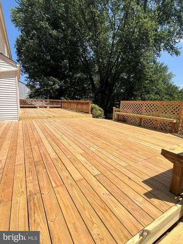 517 TANGLEWOOD DR, Sykesville, MD 21784