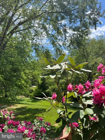 517 TANGLEWOOD DR, Sykesville, MD 21784