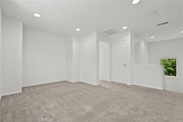 9427 Lemona Avenue 20, North Hills, CA 91343