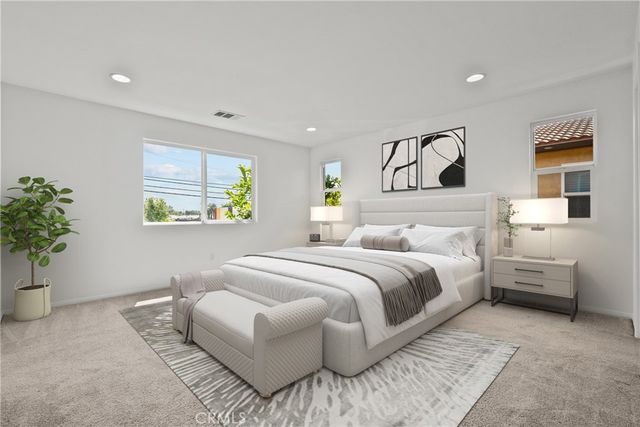 9427 Lemona Avenue 20, North Hills, CA 91343