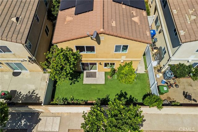 9427 Lemona Avenue 20, North Hills, CA 91343