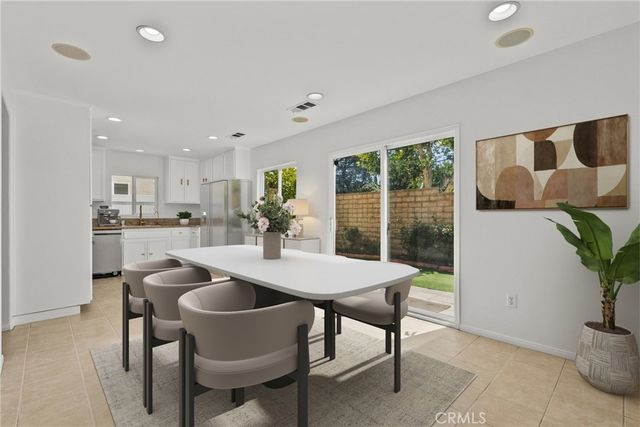 9427 Lemona Avenue 20, North Hills, CA 91343
