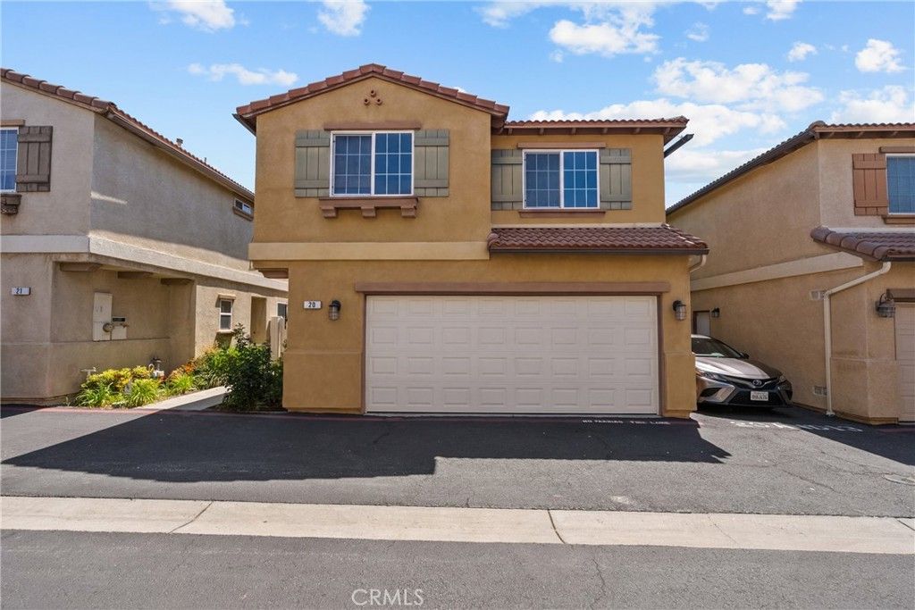9427 Lemona Avenue 20, North Hills, CA 91343