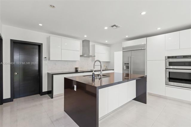 519 Alhambra Circle, Coral Gables, FL 33134