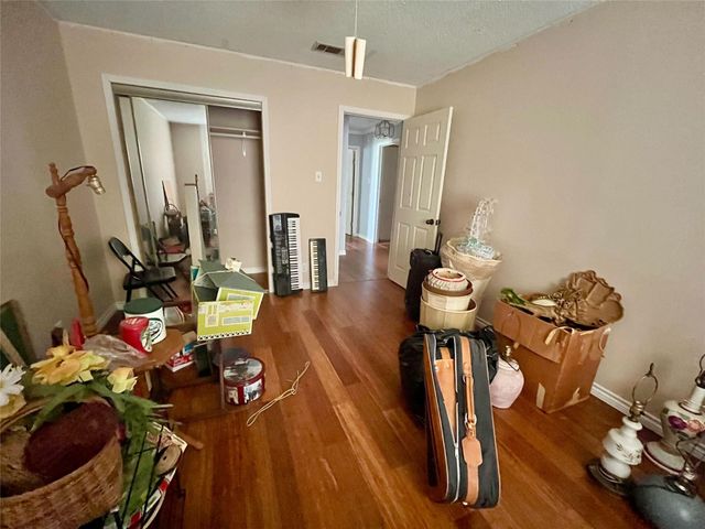 13595 Leaning Oaks Drive, Beaumont, TX 77713