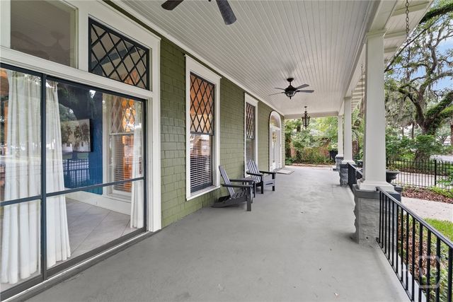 121 E Victory Drive, Savannah, GA 31405