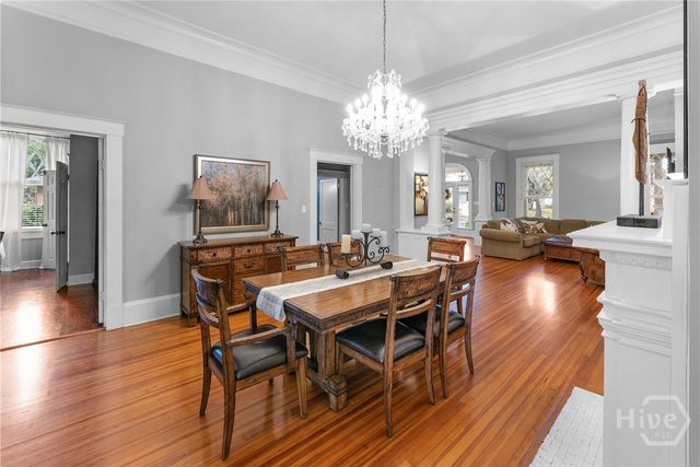 121 E Victory Drive, Savannah, GA 31405