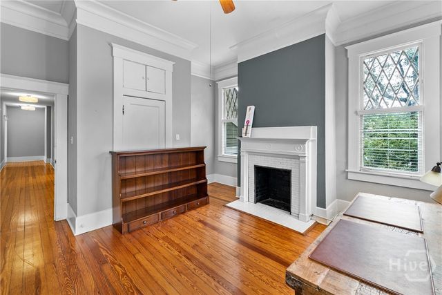 121 E Victory Drive, Savannah, GA 31405