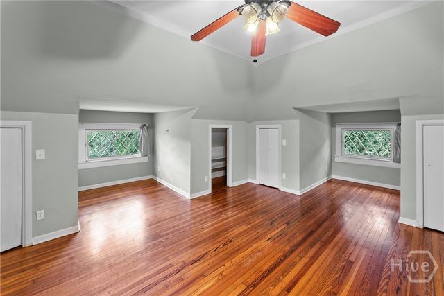 121 E Victory Drive, Savannah, GA 31405