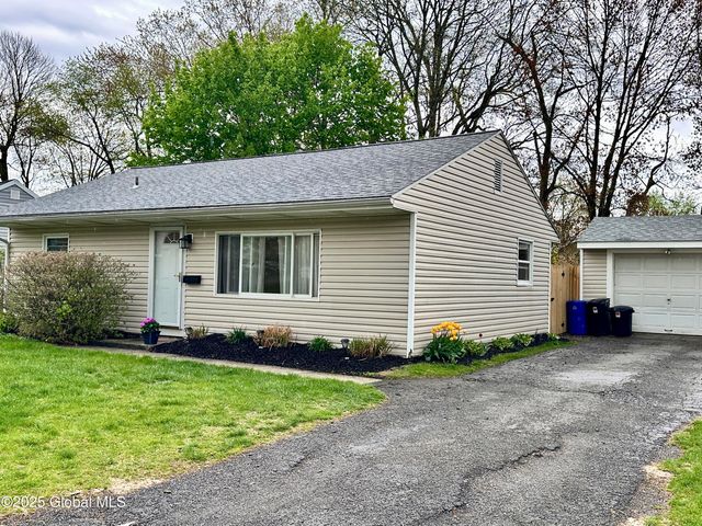 50 Lincoln Avenue, Colonie, NY 12205