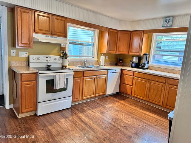 50 Lincoln Avenue, Colonie, NY 12205