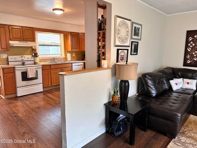 50 Lincoln Avenue, Colonie, NY 12205