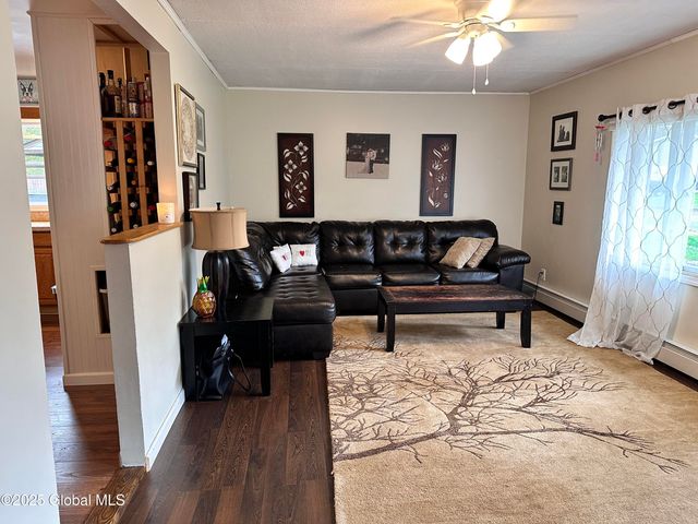 50 Lincoln Avenue, Colonie, NY 12205