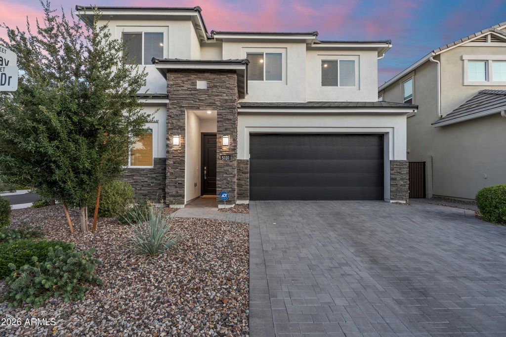 5131 E VILLAGE Drive, Scottsdale, AZ 85254
