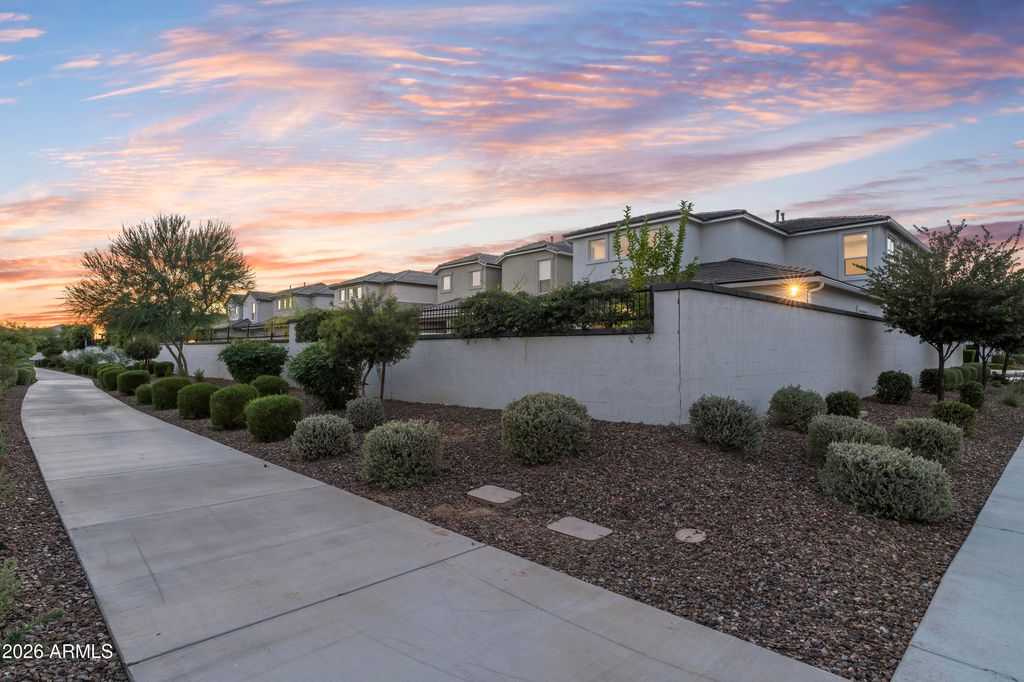 5131 E VILLAGE Drive, Scottsdale, AZ 85254 — photo 4