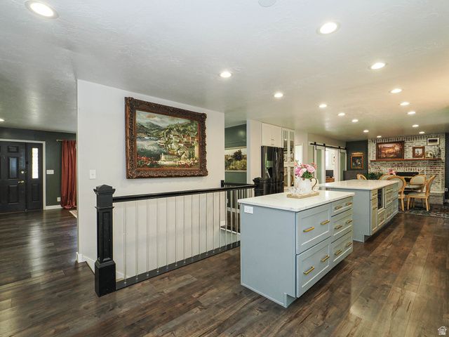 12166 S FAIRWAY CIR, Sandy, UT 84092