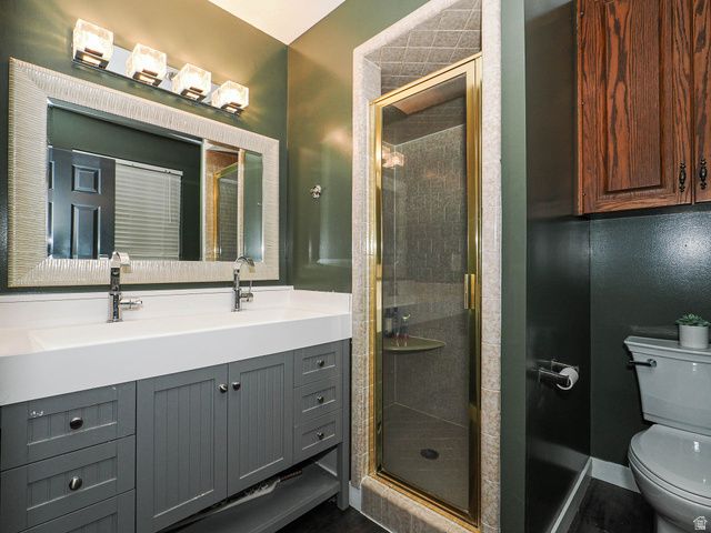 12166 S FAIRWAY CIR, Sandy, UT 84092