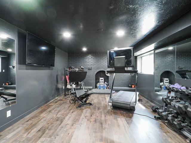 12166 S FAIRWAY CIR, Sandy, UT 84092