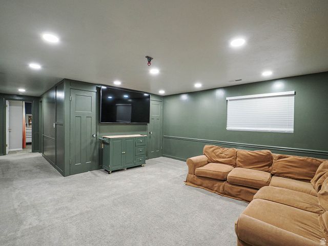 12166 S FAIRWAY CIR, Sandy, UT 84092
