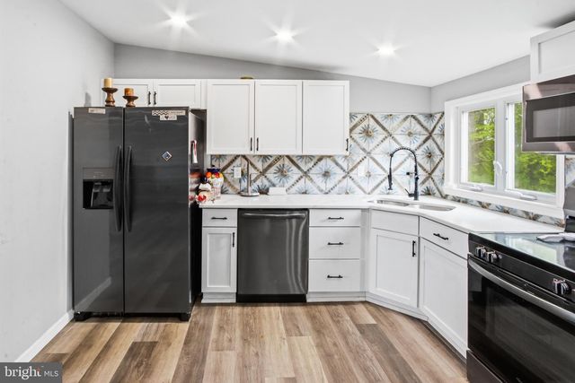 181 PEDRICKTOWN-WOODSTOWN RD, Pedricktown, NJ 08067