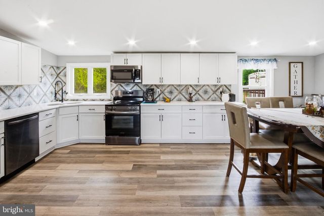 181 PEDRICKTOWN-WOODSTOWN RD, Pedricktown, NJ 08067