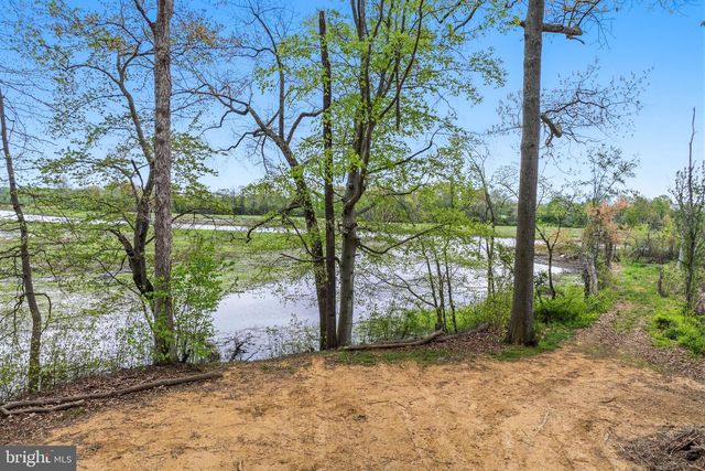 181 PEDRICKTOWN-WOODSTOWN RD, Pedricktown, NJ 08067